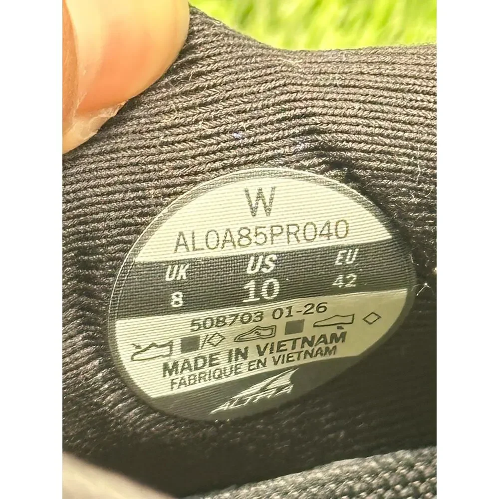 Altra Lone Peak 9 AL0A85PR040 Athletic Sneaker Womens 10 Black Mesh Trail Hiking